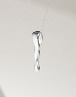 Cargar imagen en el visor de la galería, Chorro necklace
